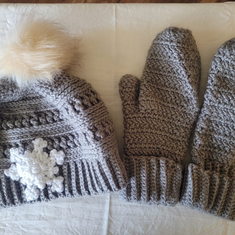 Cozy Gray Knit Hat and Mittens Set, Womens